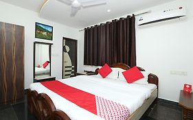 Hotel O Sea Rock